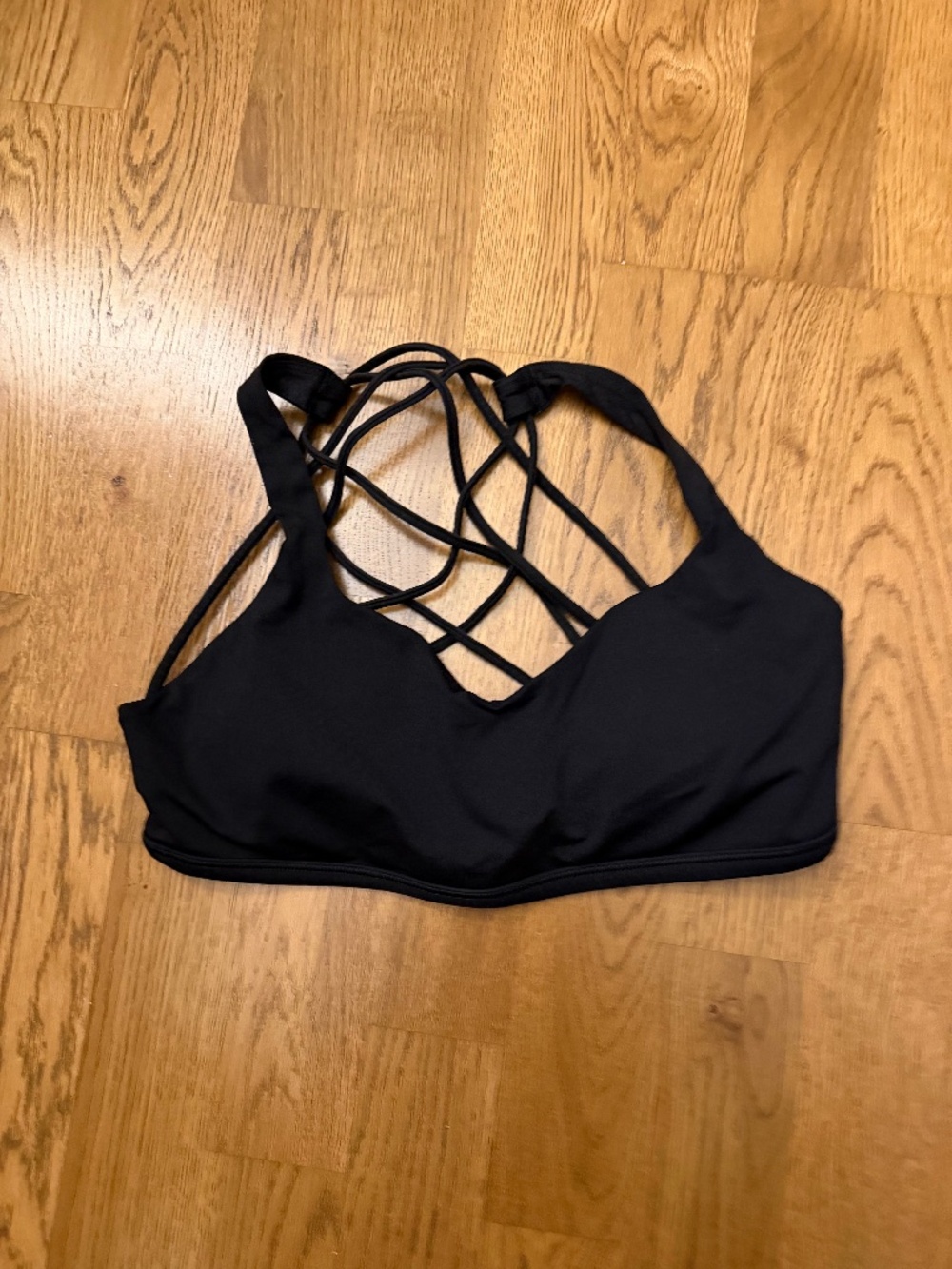 Lululemon Free to Be sports bra size 8